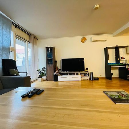 Spacious Waterfront Apartment With Free Parking - Upgraded 2024 Stavanger Exterior photo
