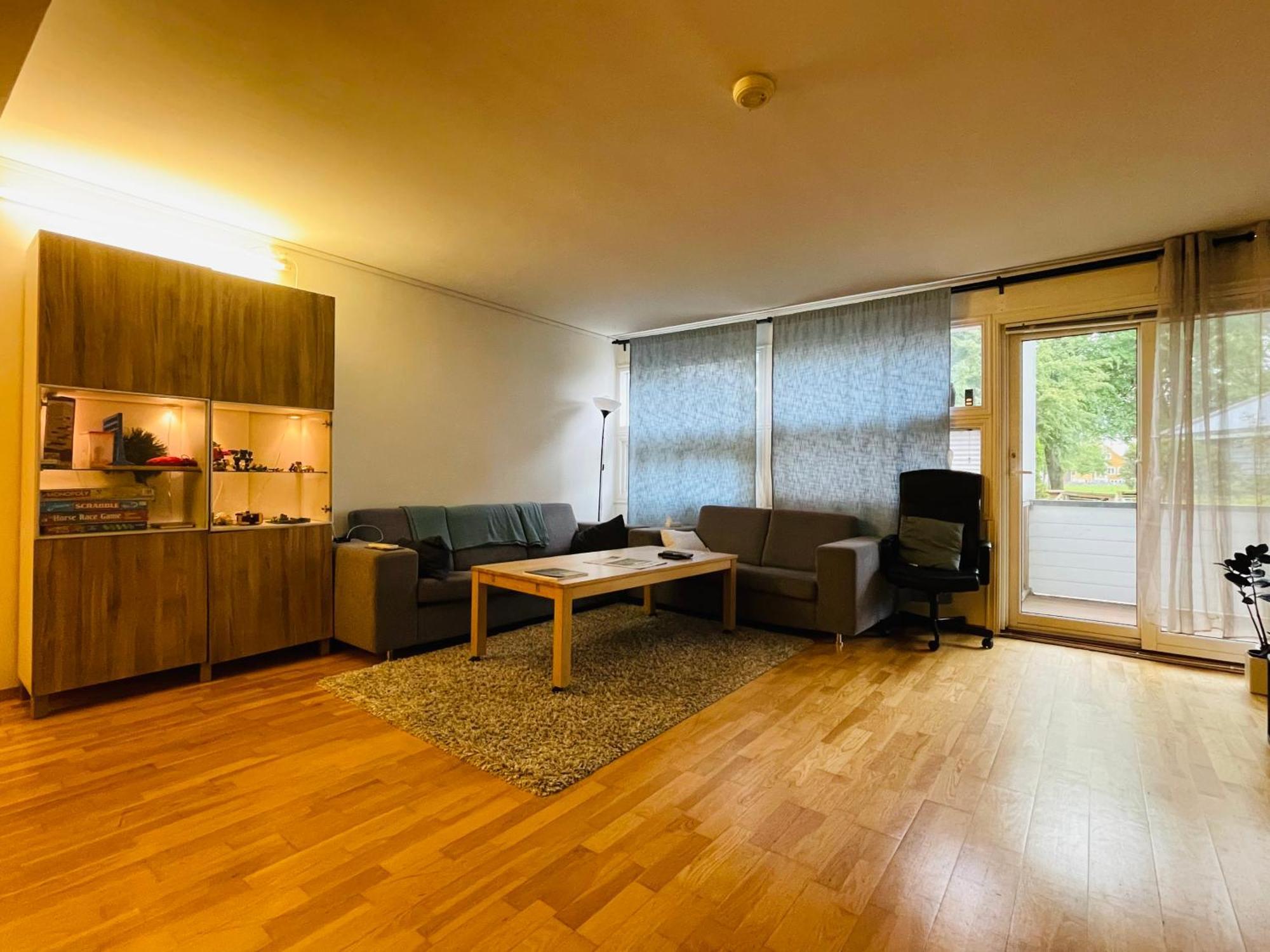 Spacious Waterfront Apartment With Free Parking - Upgraded 2024 Stavanger Exterior photo